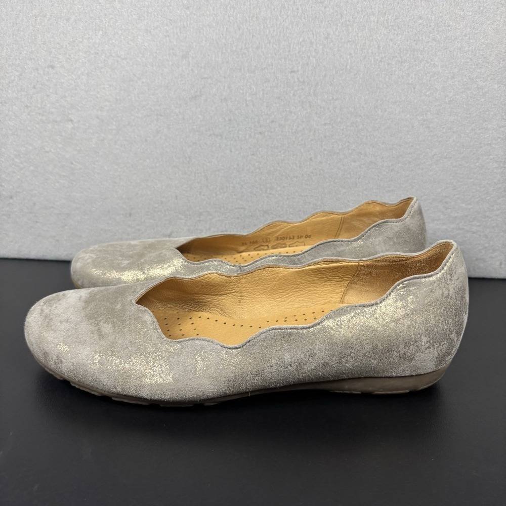Gabor 166‎ Women's Scalloped Flat Muschel/Caruso Metallic Size 5 Leather Shoes